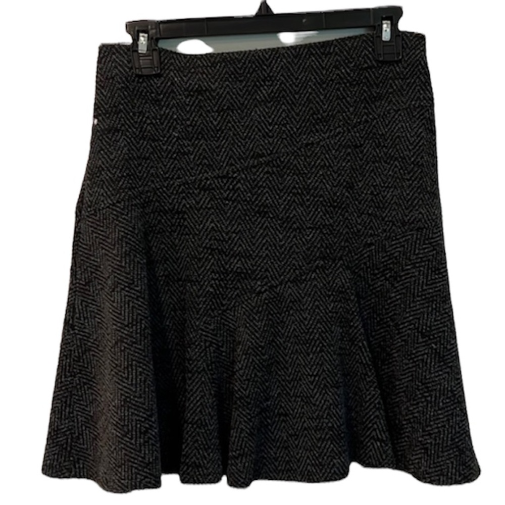 LOFT Skirt - Black and Gray SMALL